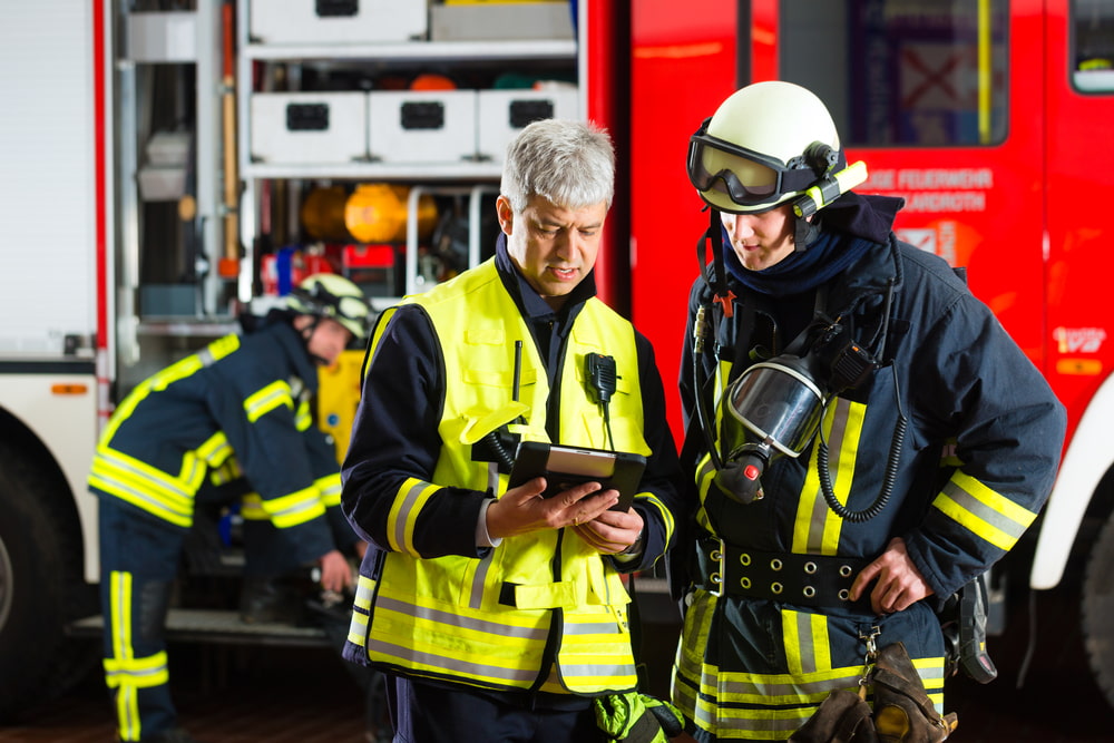 Who decides when an LA first responder can return to work